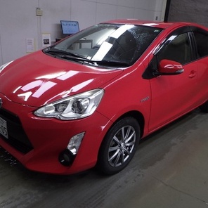 TOYOTA AQUA G 2015 года